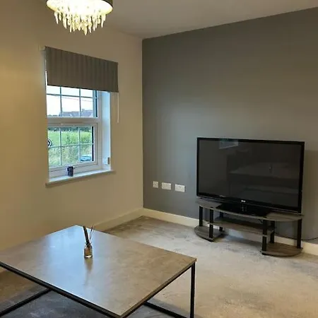 Luxury Countryside Stay - Waters Upton, Telford Exterior photo