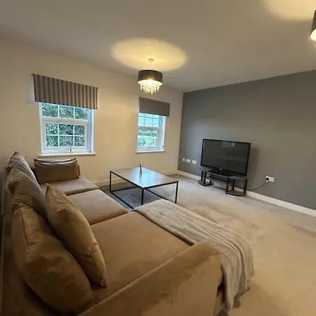 Luxury Countryside Stay - Waters Upton, Telford Exterior photo