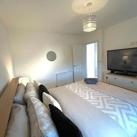 Luxury Countryside Stay - Waters Upton, Telford Exterior photo