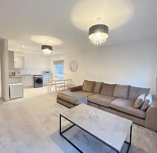 Luxury Countryside Stay - Waters Upton, Telford